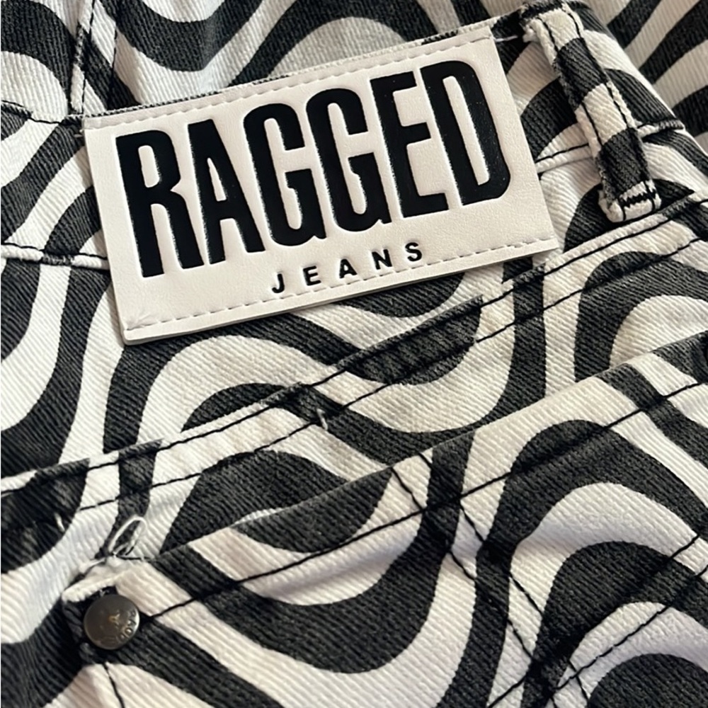 The Ragged Priest pants! Super cute straight leg stylish pants
